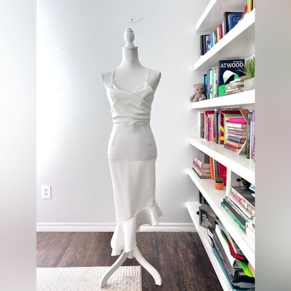 ASOS White scuba material midi asymmetrical wedding bridal dress size 6 - Picture 3 of 16